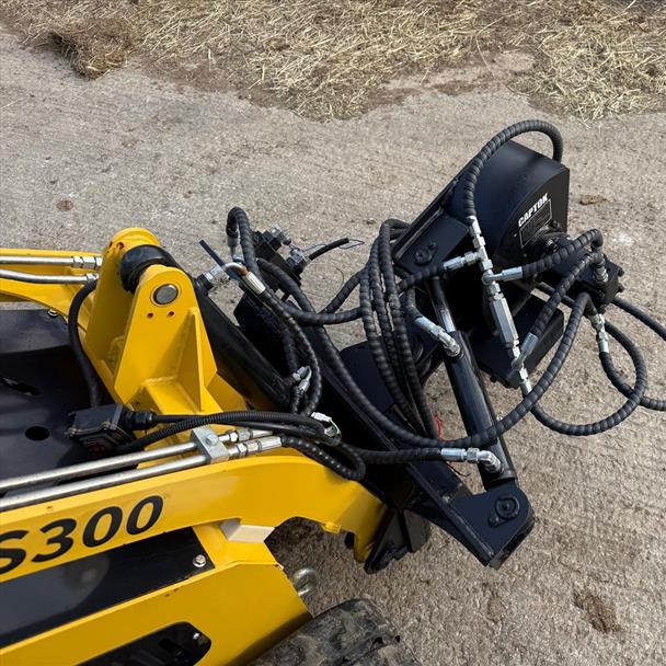 2025 loader for sale in Pilsley, Chesterfield — photo 2