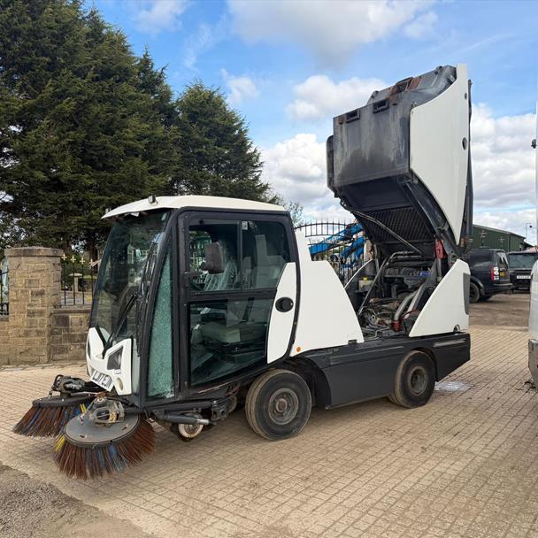 2017 attachment for sale in Pilsley, Chesterfield — photo 4