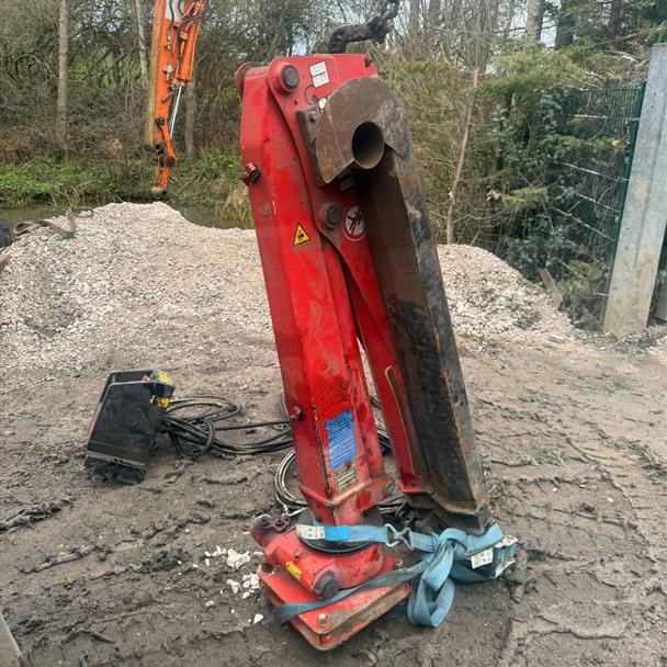 2016 MAXILIFT M380.4H HIAB CRANE