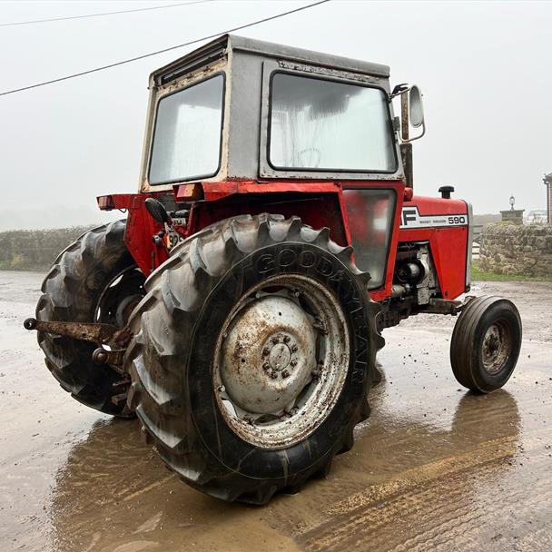 Massey Ferguson tractor for sale in Pilsley, Chesterfield — photo 4
