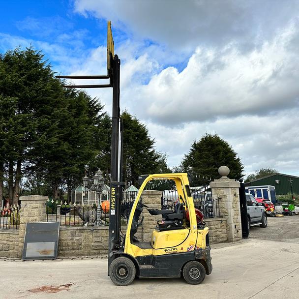 2017 Hyster forklift for sale in Pilsley, Chesterfield — photo 4