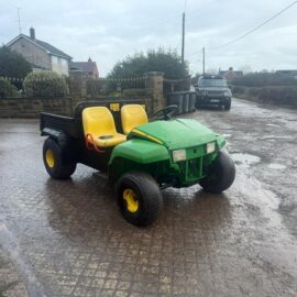 JOHN DEERE 4X2 GATOR