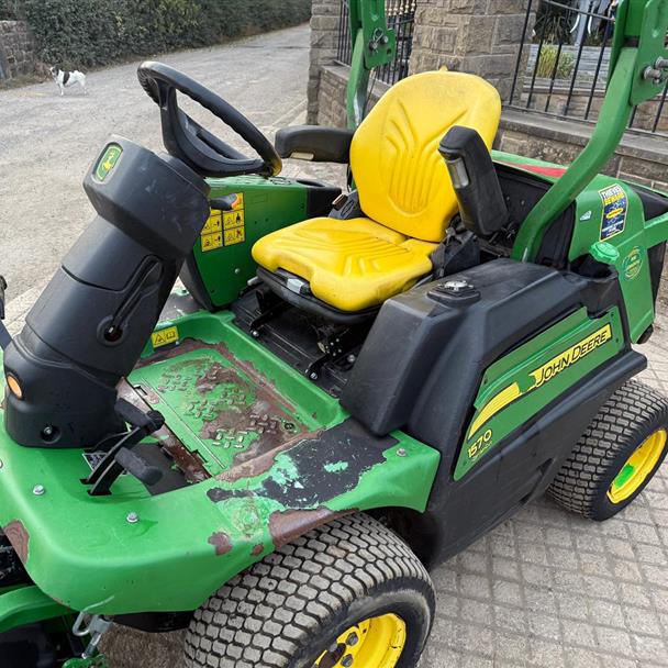 2017 John Deere tractor for sale in Pilsley, Chesterfield — photo 4