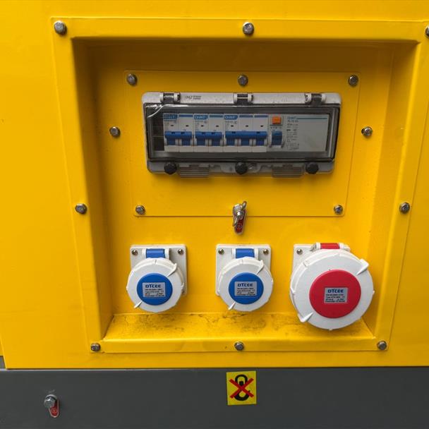 2025 compactor for sale in Pilsley, Chesterfield — photo 3