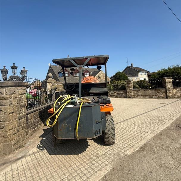 2010 dumper for sale in Pilsley, Chesterfield — photo 4