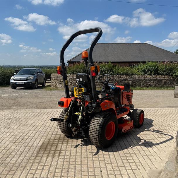 2016 Kubota tractor for sale in Pilsley, Chesterfield — photo 4