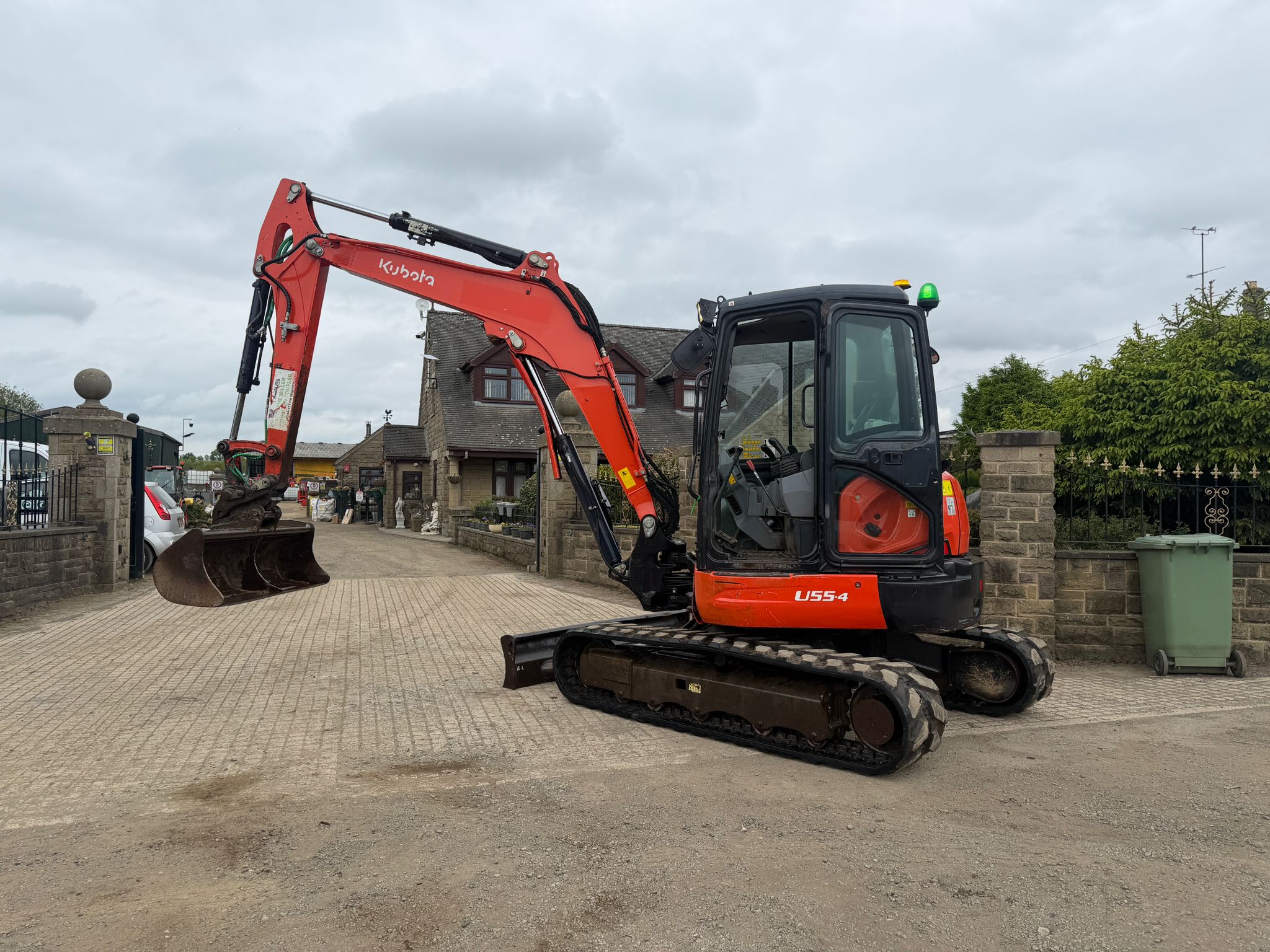 2014 Kubota excavator for sale in Pilsley, Chesterfield — photo 3