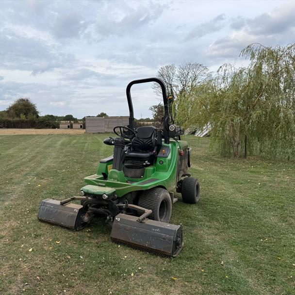 2018 John Deere mower for sale in Pilsley, Chesterfield — photo 2