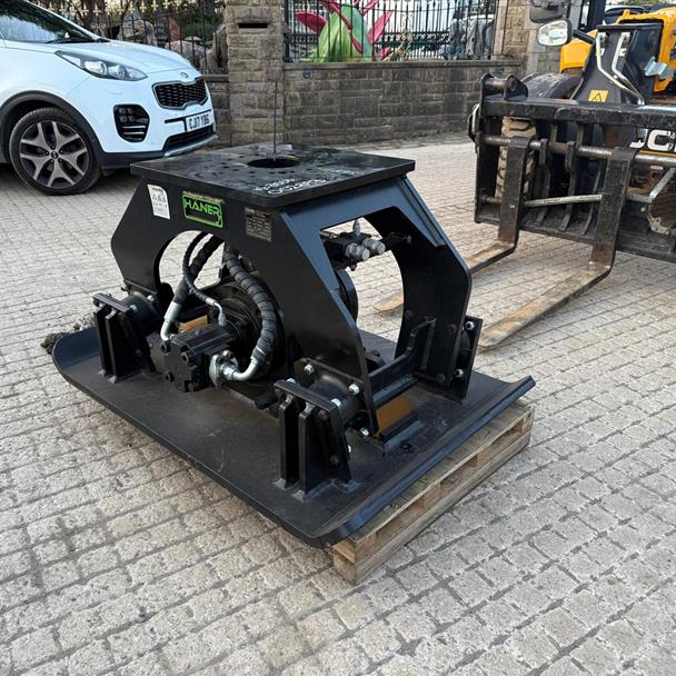 2025 excavator for sale in Pilsley, Chesterfield — photo 3