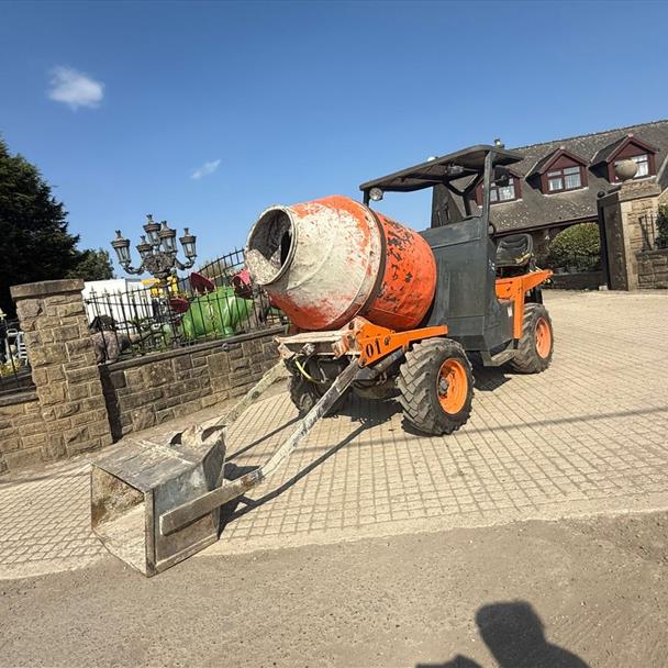 2010 dumper for sale in Pilsley, Chesterfield — photo 3