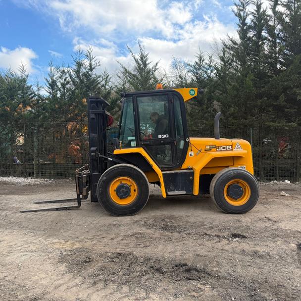 2020 JCB forklift for sale in Pilsley, Chesterfield — photo 3