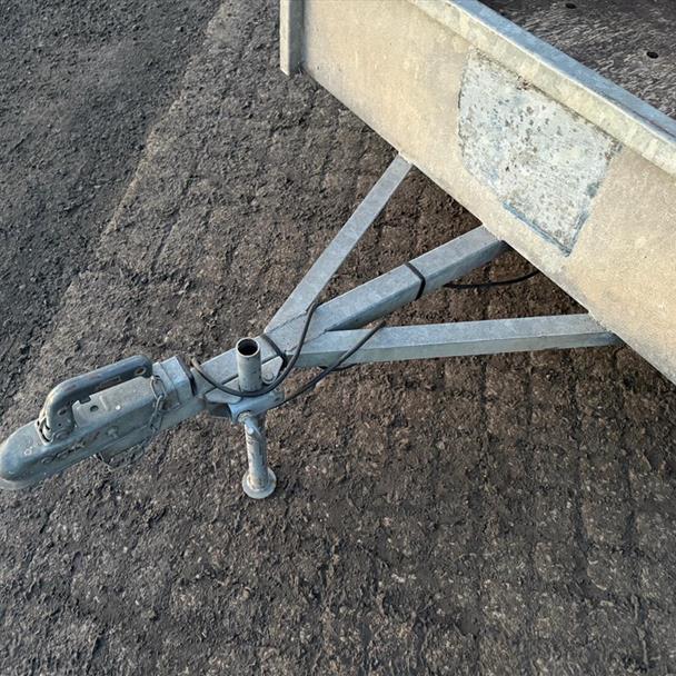 SINGLE AXLE TRAILER WITH REAR RAMP DOOR trailer for sale in Pilsley, Chesterfield — photo 2