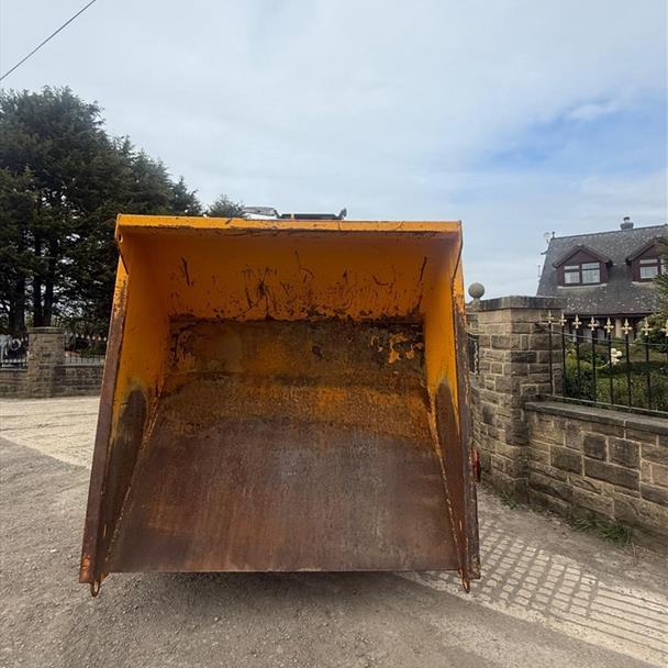 Thwaites dumper for sale in Pilsley, Chesterfield — photo 3