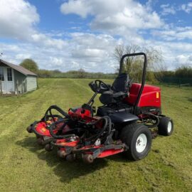 2010 TORO GROUNDMASTER 4300-D CROSSTRAX 4WD 5 GANG ROTARY RIDE ON MOWER