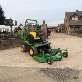 2017 JOHN DEERE 1570 TERRAINCUT 4WD OUTFRONT RIDE ON MOWER WITH JOHN DEERE FASTBACK COMMERCIAL 62 ROTARY DECK