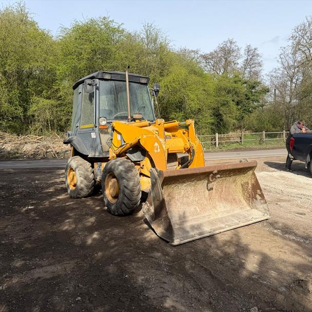 JCB wheels & tyre for sale in Pilsley, Chesterfield — photo 4