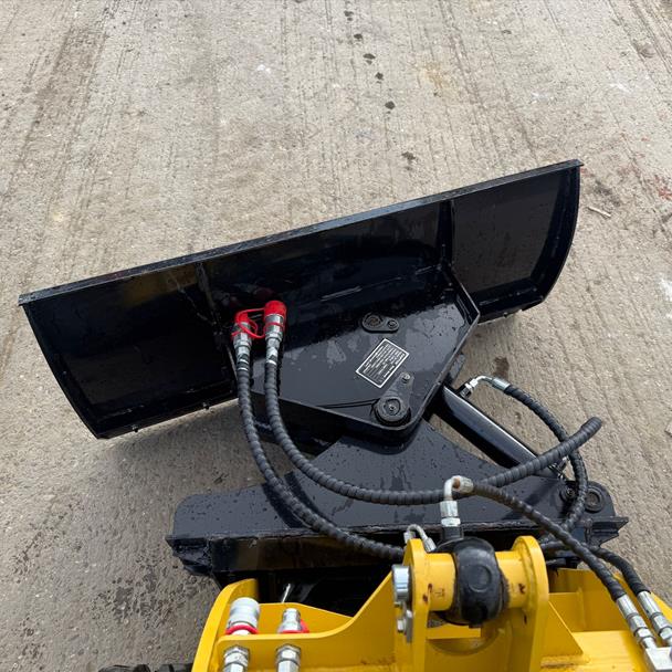 2025 loader for sale in Pilsley, Chesterfield — photo 2