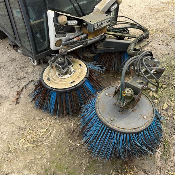 2013 attachment for sale in Pilsley, Chesterfield — photo 3