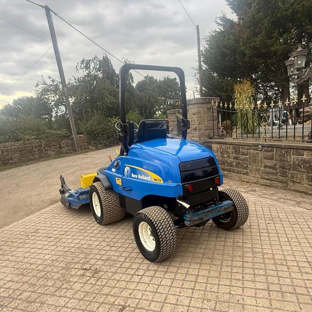 New Holland mower for sale in Pilsley, Chesterfield — photo 3