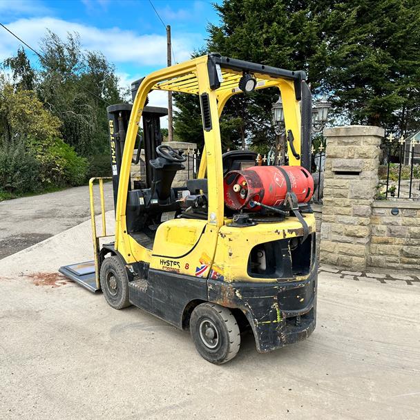 2017 Hyster forklift for sale in Pilsley, Chesterfield — photo 2