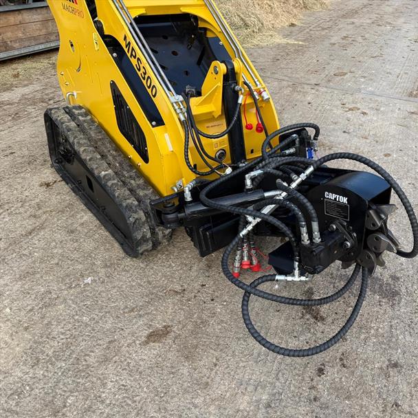 2025 loader for sale in Pilsley, Chesterfield — photo 4