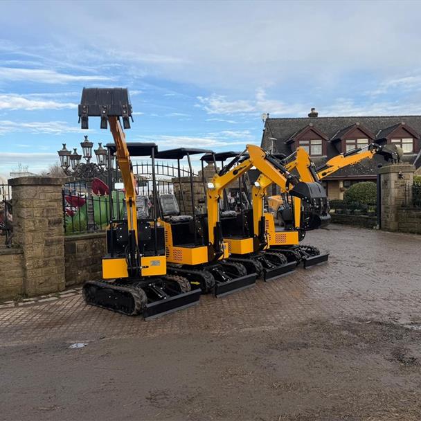 2025 excavator for sale in Pilsley, Chesterfield — photo 2