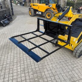 New/Unused 2025 GIYI Mini Skidsteer Land Leveller Menage Rake