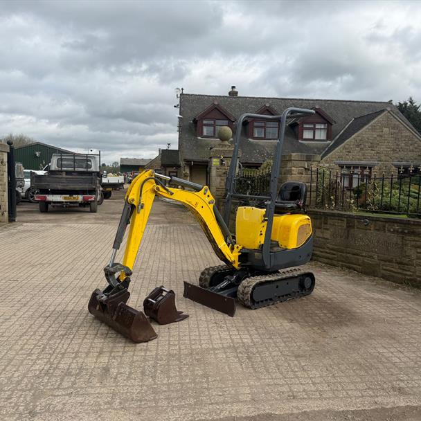 2017 WACKER NEUSON 803 MINI EXCAVATOR
