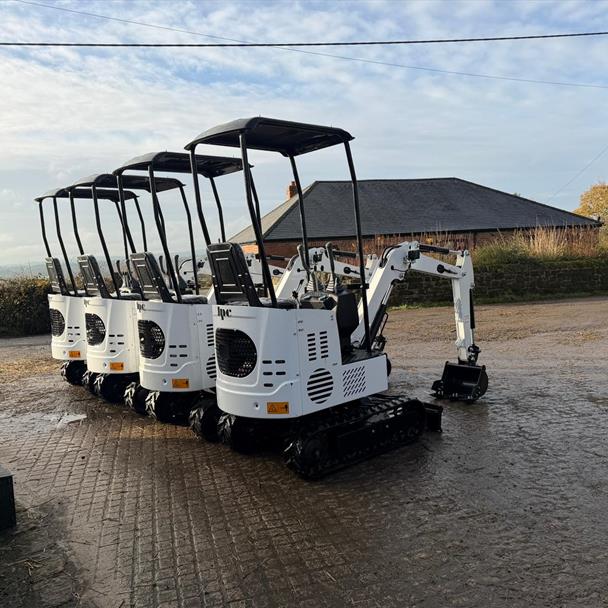 2025 excavator for sale in Pilsley, Chesterfield — photo 2
