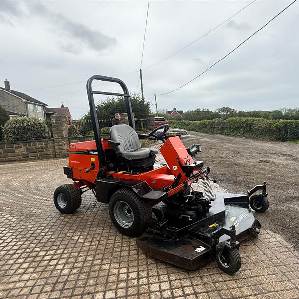 2010 JACOBSEN 676 4WD OUTFRONT RIDE ON MOWER