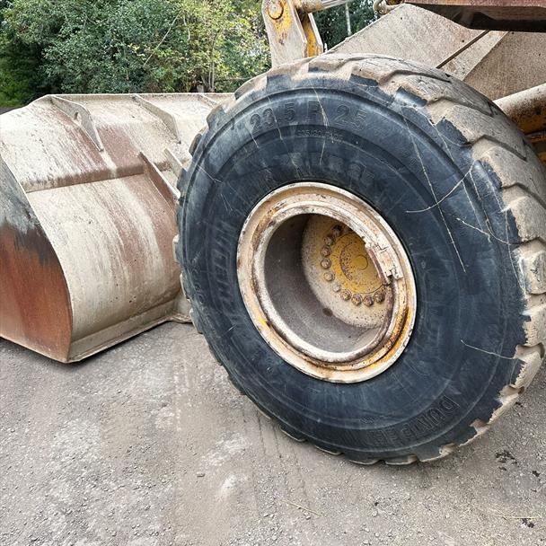 Komatsu loader for sale in Pilsley, Chesterfield — photo 2