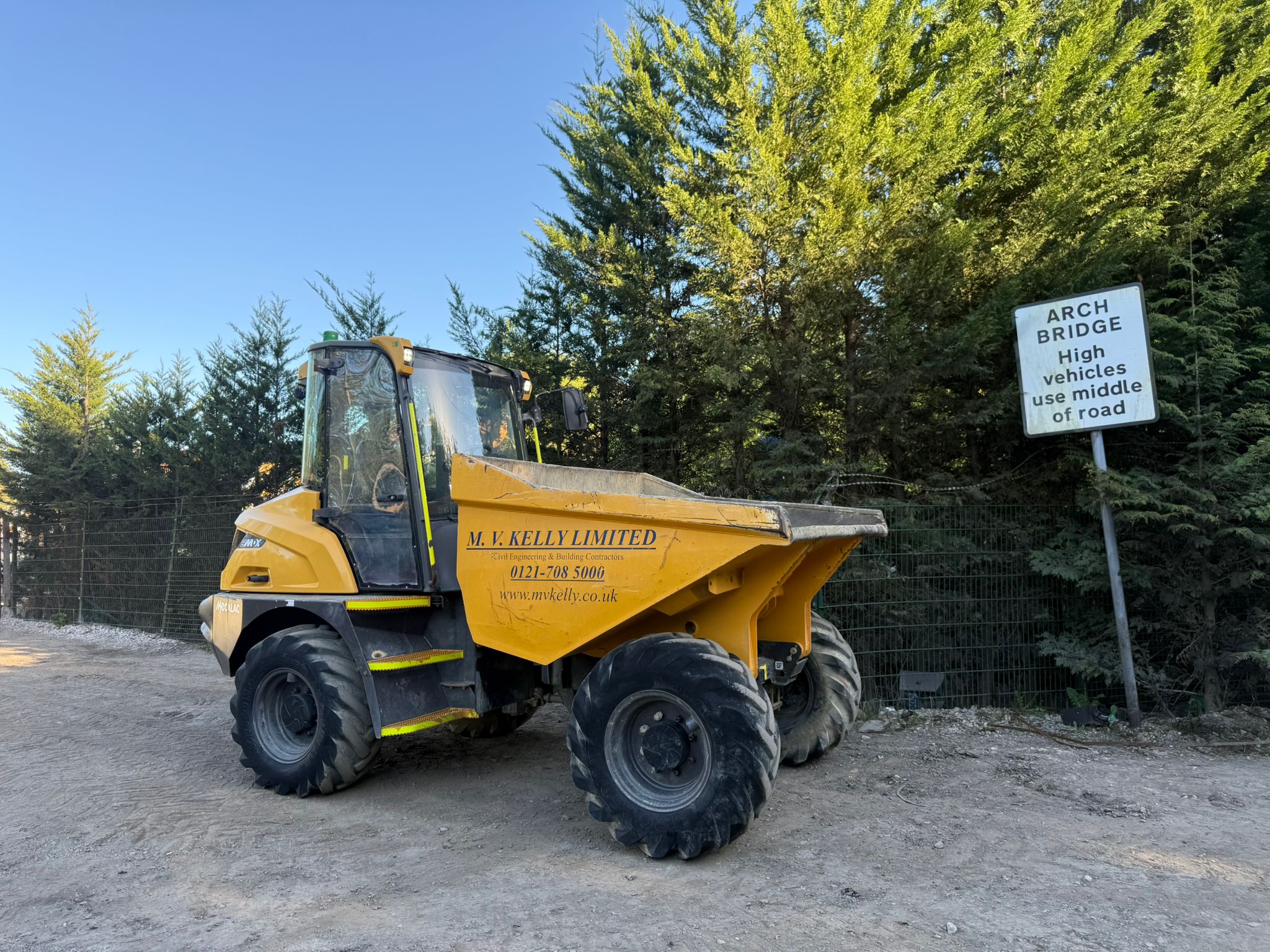 2022 MECALAC 6MDX 6 TON STRAIGHT SKIP DUMPER