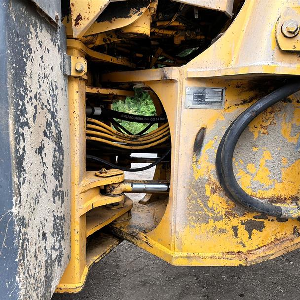 Komatsu loader for sale in Pilsley, Chesterfield — photo 4