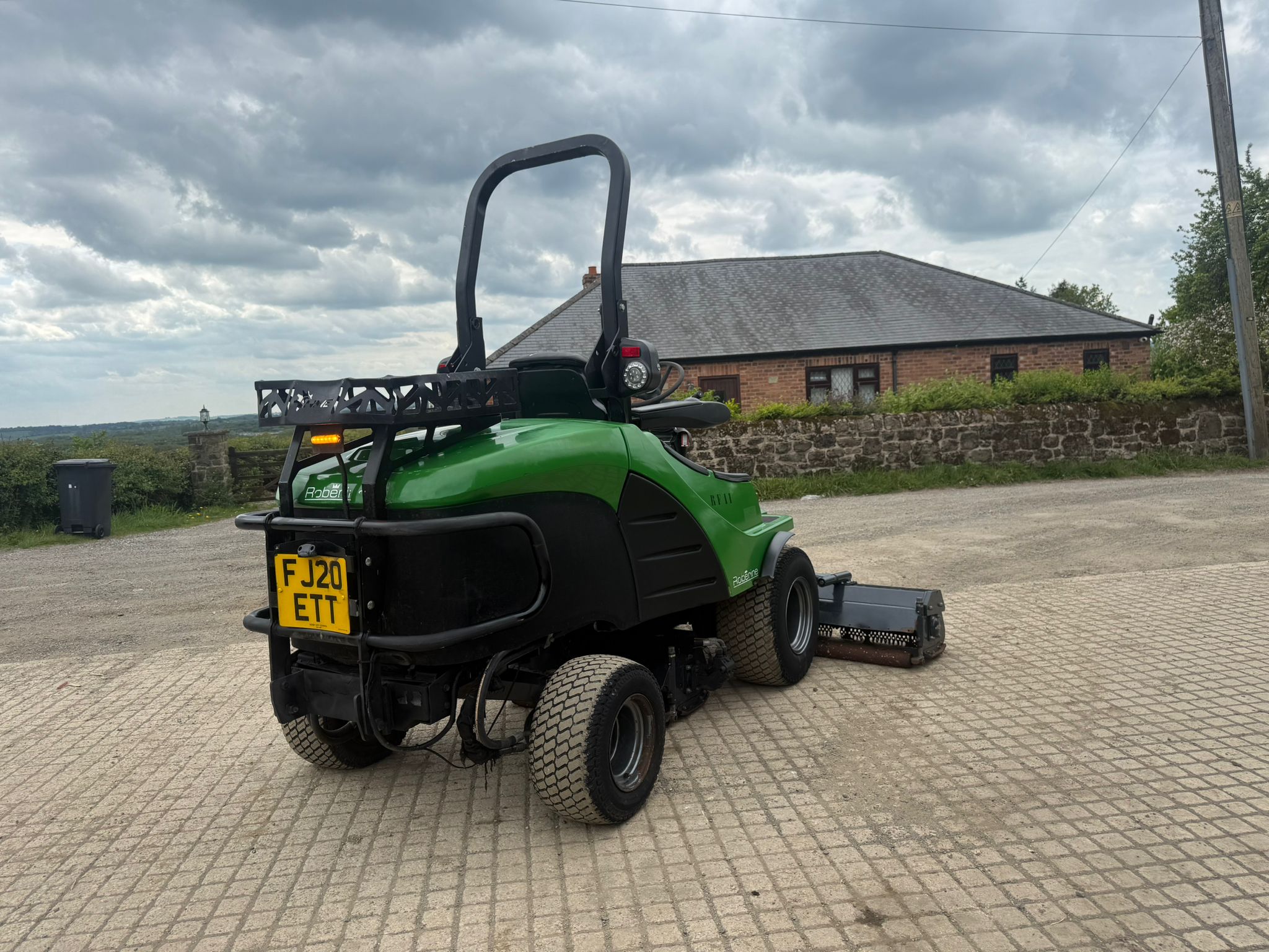 2020 John Deere mower for sale in Pilsley, Chesterfield — photo 10