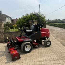 2017/67 TORO LT3340 4WD 3 GANG RIDE ON CYLINDER MOWER