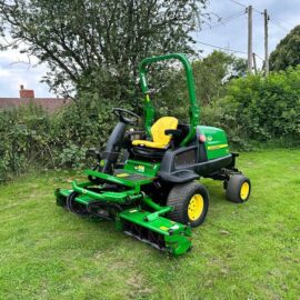 2010 John Deere 8400 Commercial 3 Gang 4WD Cylinder Mower
