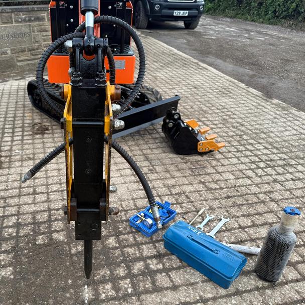 New/Unused SB05 Hydraulic Rock Breaker excavator for sale in Pilsley, Chesterfield — photo 3