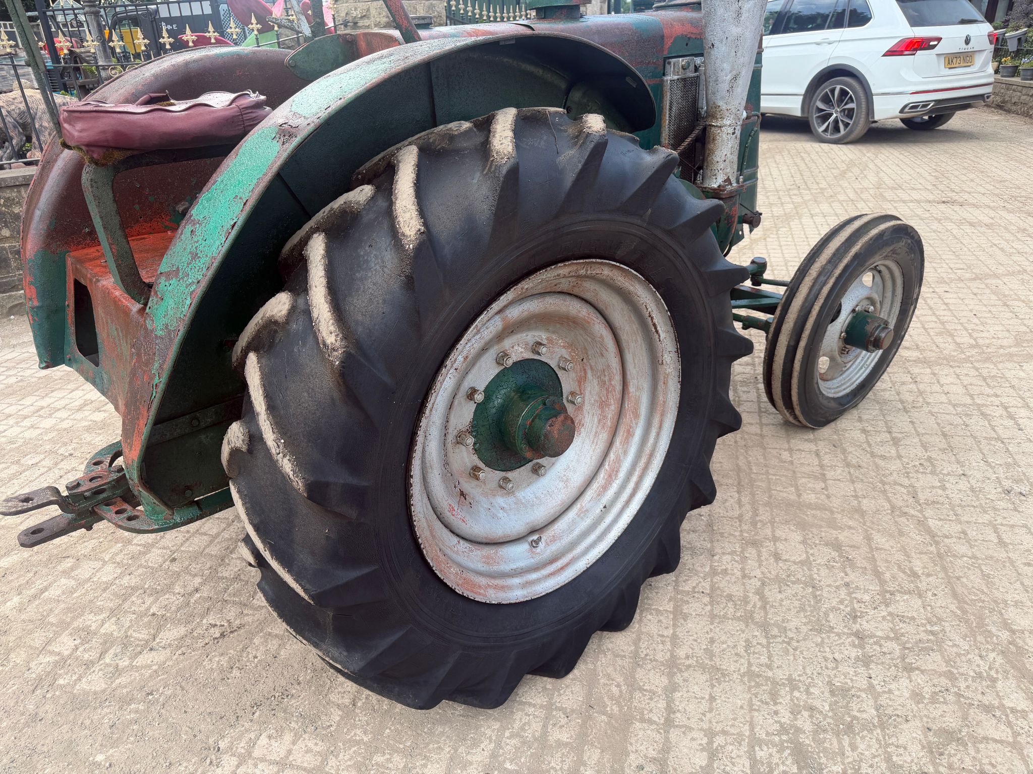 Marshall tractor for sale in Pilsley, Chesterfield — photo 4
