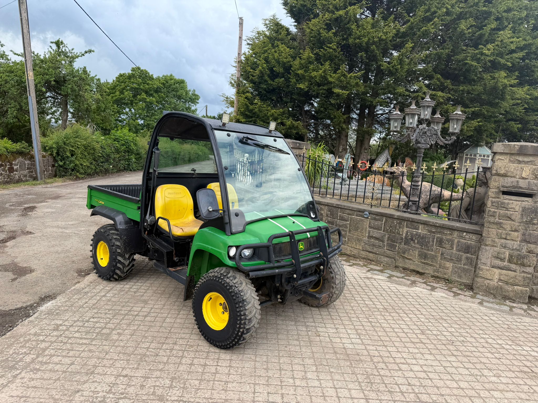 JOHN DEERE HPX 4X4 GATOR 4WD BUGGY