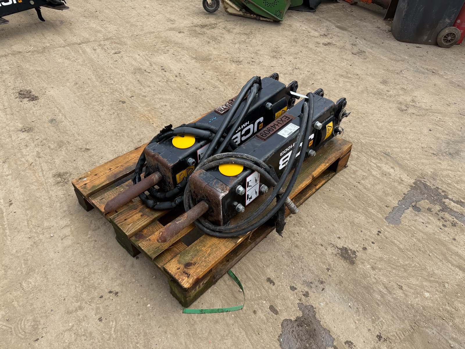 JCB excavator for sale in Pilsley, Chesterfield — photo 4
