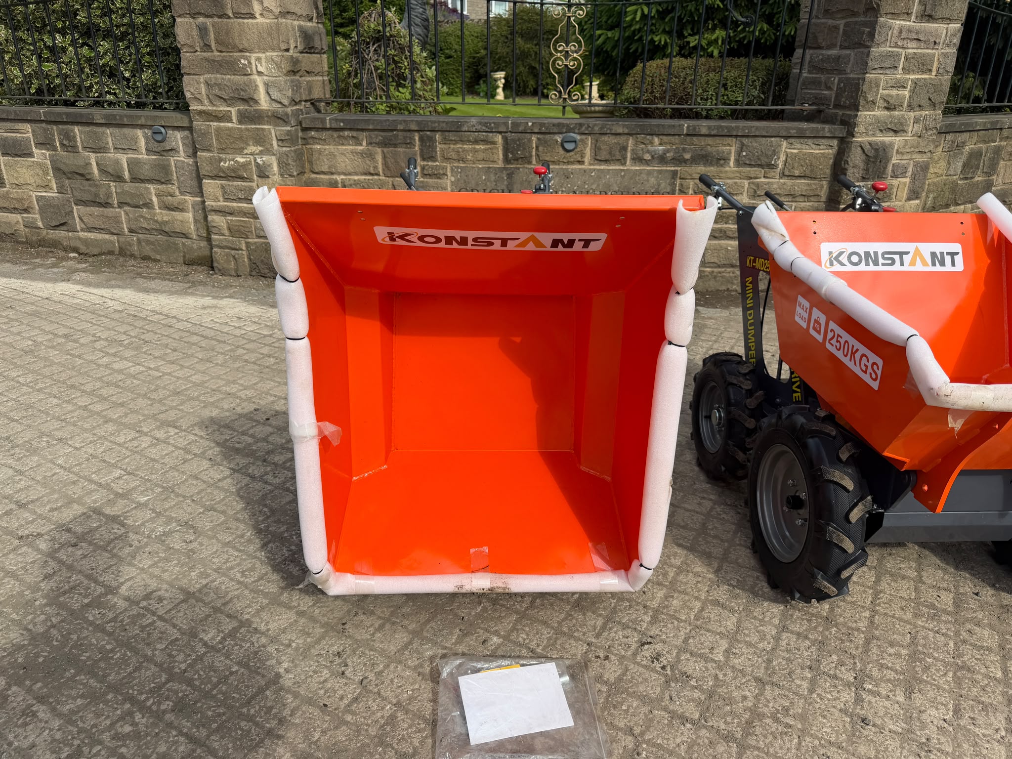 2026 dumper for sale in Pilsley, Chesterfield — photo 3