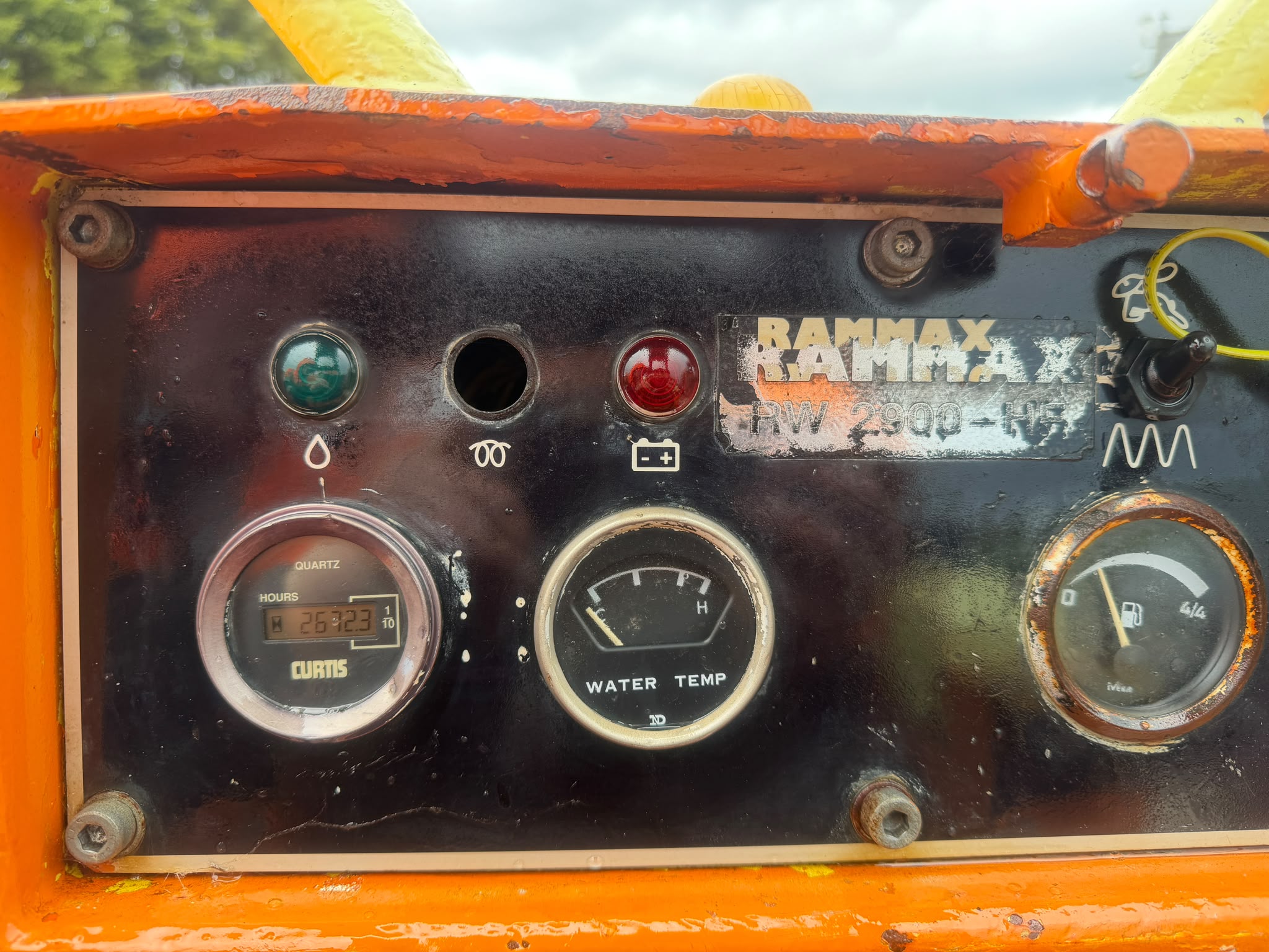RAMMAX RW2900-HF 1000MM DIESEL RIDE ON TRENCH ROLLER mower for sale in Pilsley, Chesterfield — photo 12