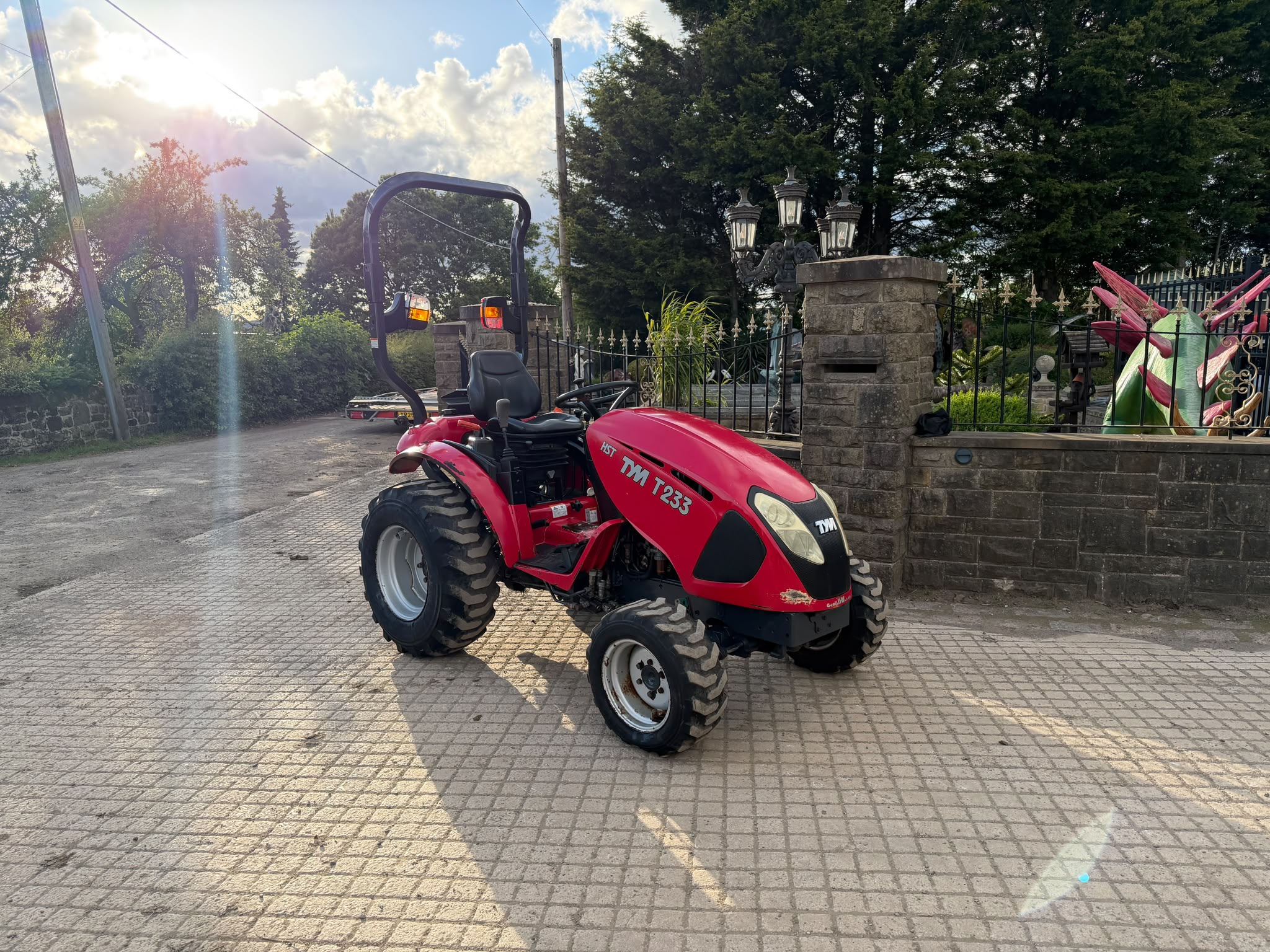 TYM T233 23HP 4WD COMPACT TRACTOR