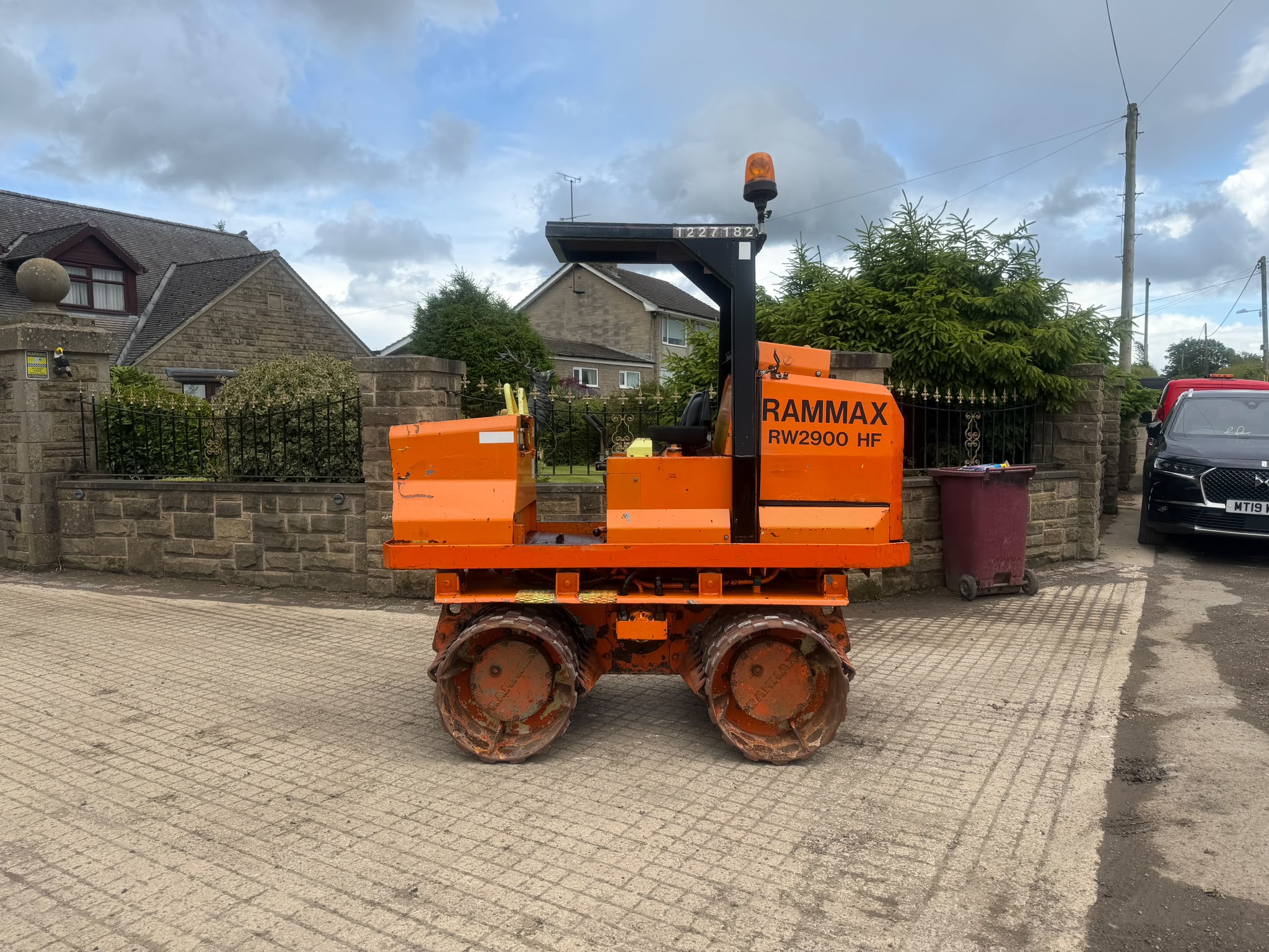 RAMMAX RW2900-HF 1000MM DIESEL RIDE ON TRENCH ROLLER mower for sale in Pilsley, Chesterfield — photo 3