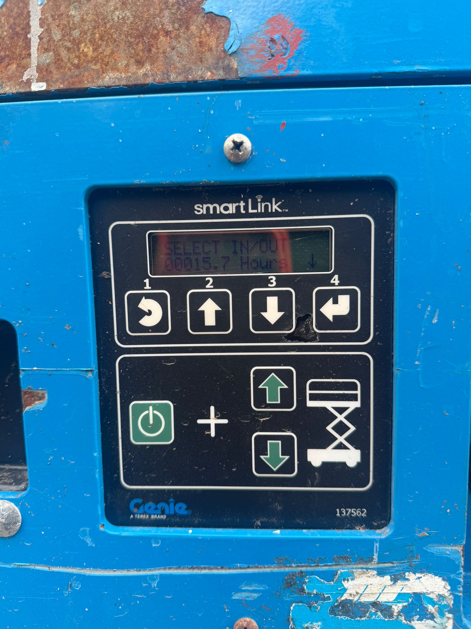 2012 Genie scissor lift for sale in Pilsley, Chesterfield — photo 4