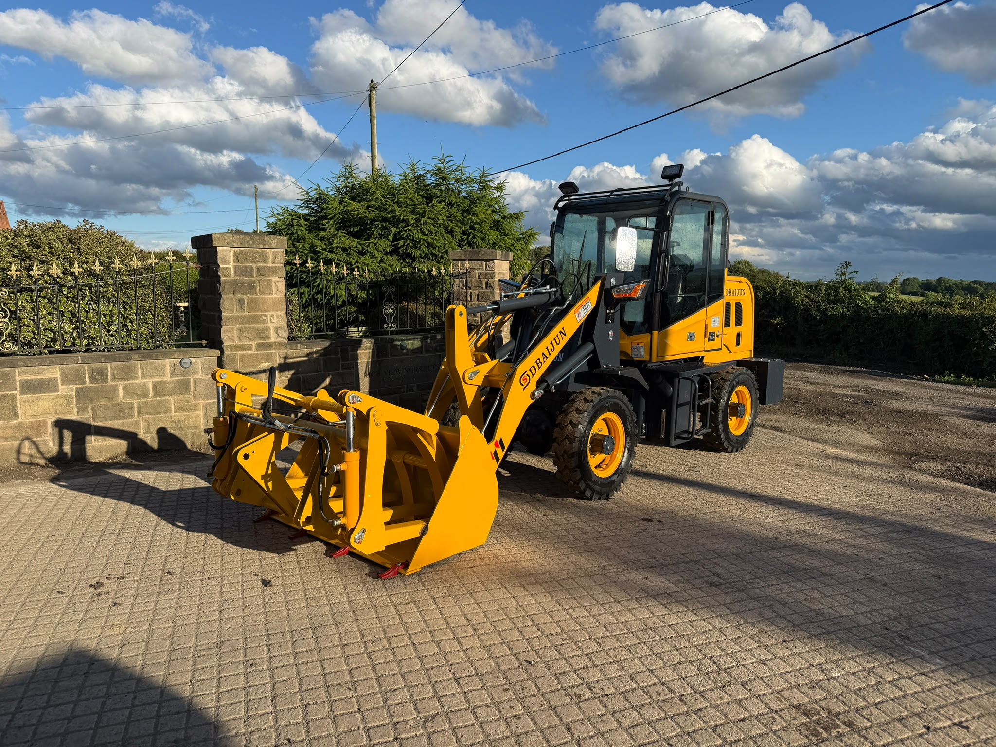 NEW/UNUSED 2026 SDBAIJUN BJ928 WHEELED LOADING SHOVEL WITH BUCKET AND GRAB