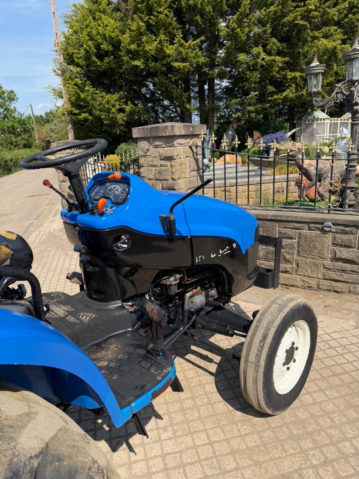 New Holland tractor for sale in Pilsley, Chesterfield — photo 5
