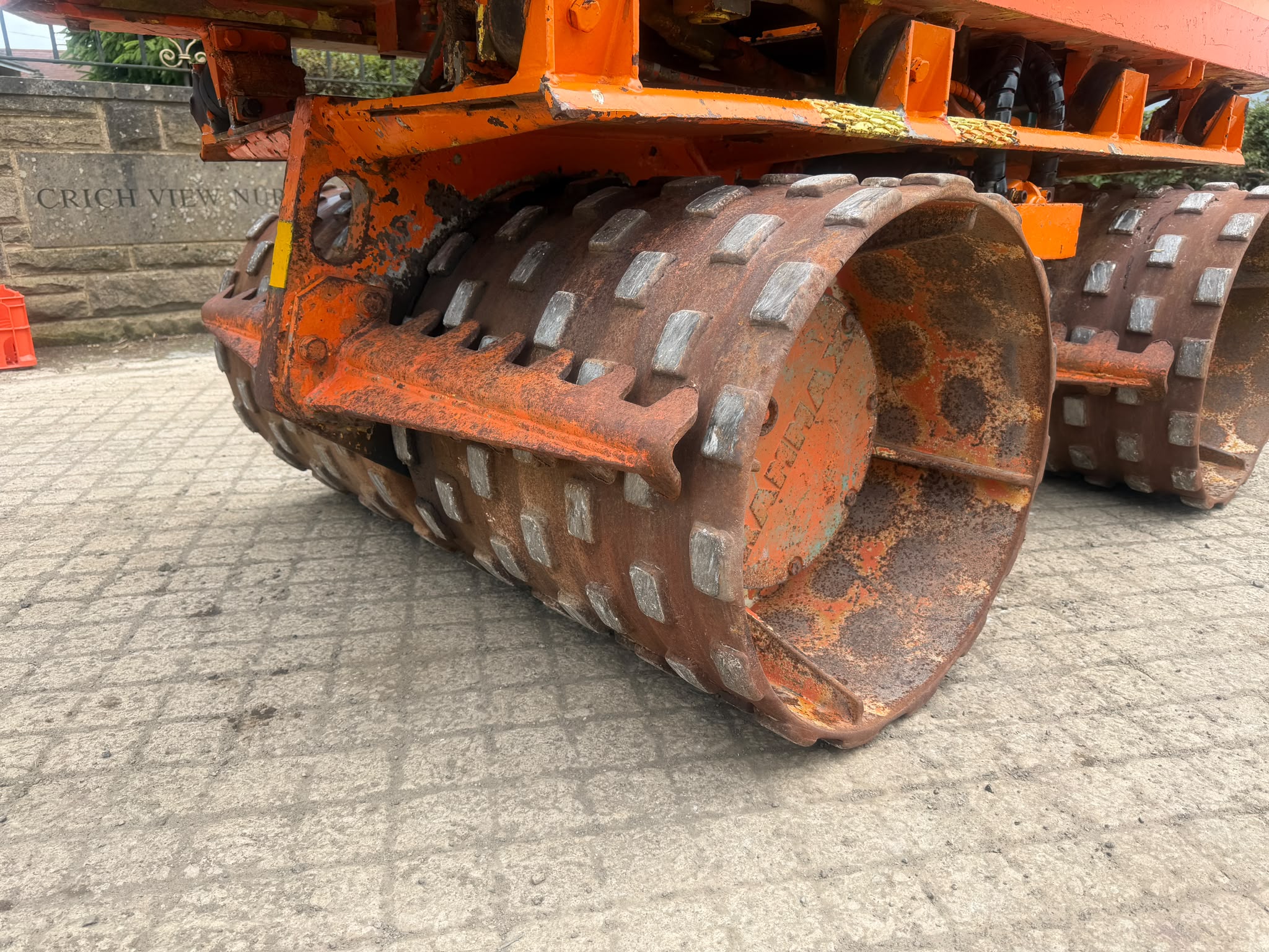 RAMMAX RW2900-HF 1000MM DIESEL RIDE ON TRENCH ROLLER mower for sale in Pilsley, Chesterfield — photo 4