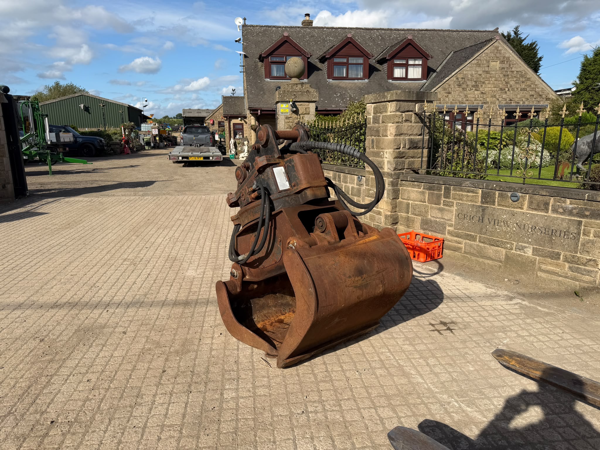 Caterpillar excavator for sale in Pilsley, Chesterfield — photo 8