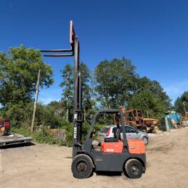 NEXEN FD30 3 TON DIESEL COUNTERBALANCE FORKLIFT